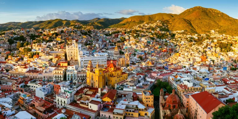 Analiza el mercado inmobiliario en cualquier ciudad de Guanajuato para determinar la viabilidad y rentabilidad de un desarrollo inmobiliario